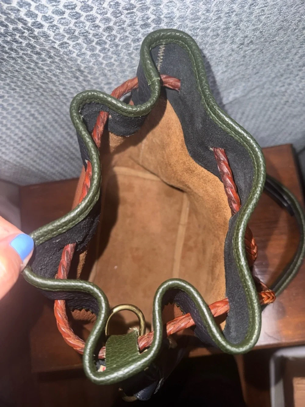 Vintage Dooney and Bourke Bucket Bag - Tan & Black - Picture 7 of 9